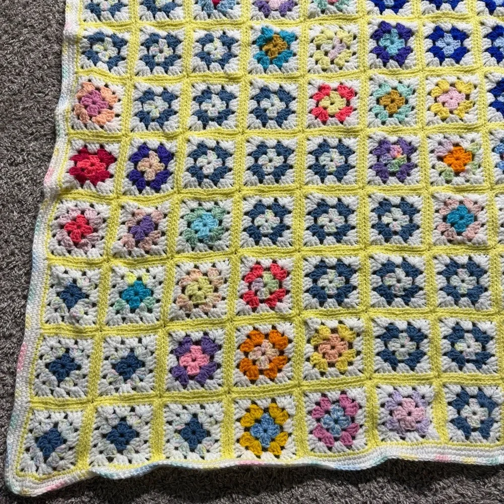 Vintage granny square baby blanket handmade hand knit girls colorful crochet